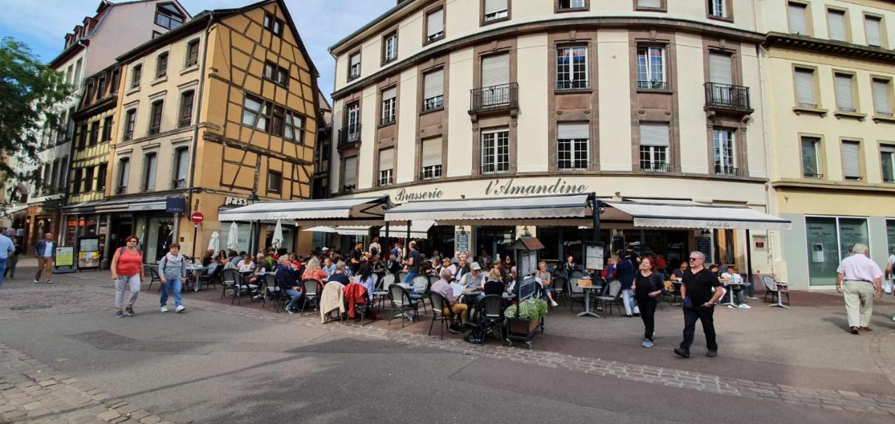 Le Red St Leon : Lit Queen Size * Wifi * Ideal Couple Apartment Colmar Exterior photo